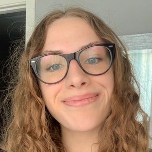 Meet your Posher, Molly